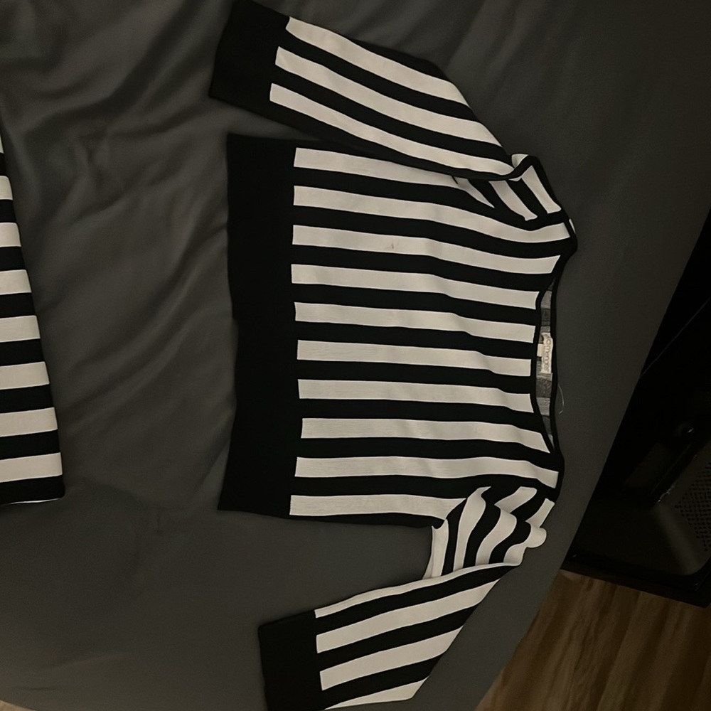 Two Piece Set - Picture 2 of 5